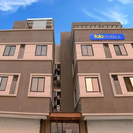 Fabhotel Dev'S Inn Индаур Экстерьер фото