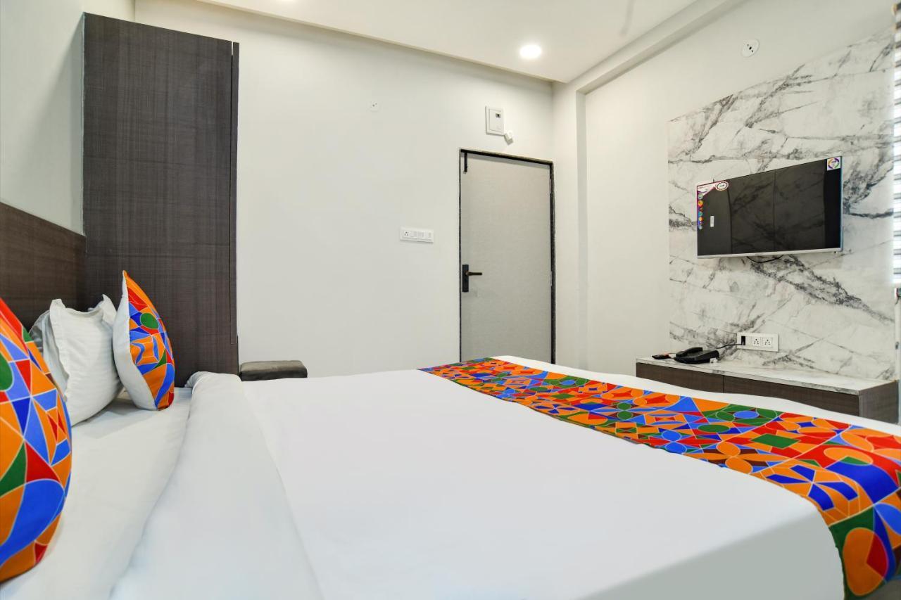 Fabhotel Dev'S Inn Индаур Экстерьер фото